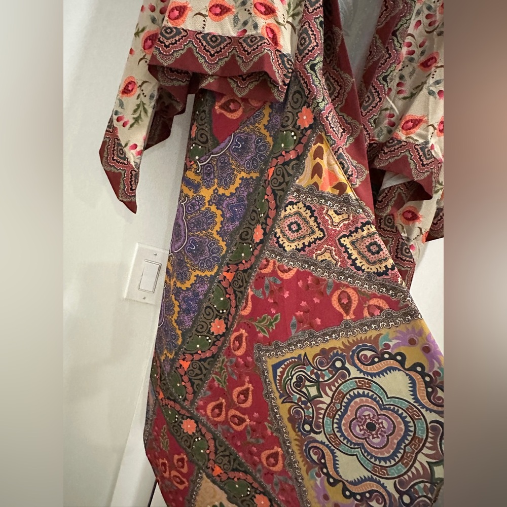 Umgee Paisley Kimono with Red and Green Accents - Picture 2 of 5